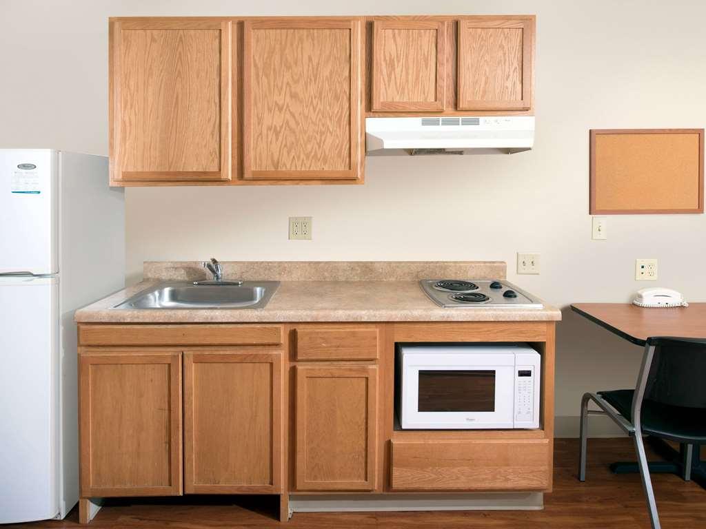 Extended Stay America Select Suites - Akron - South Portage Lakes Ruang foto