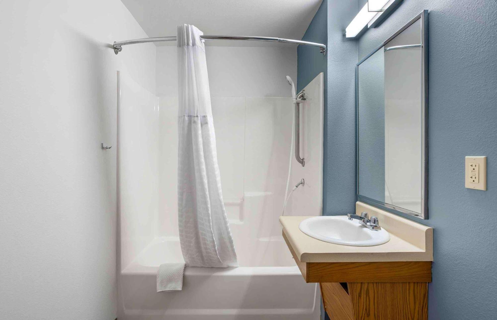 Extended Stay America Select Suites - Akron - South Portage Lakes Bagian luar foto
