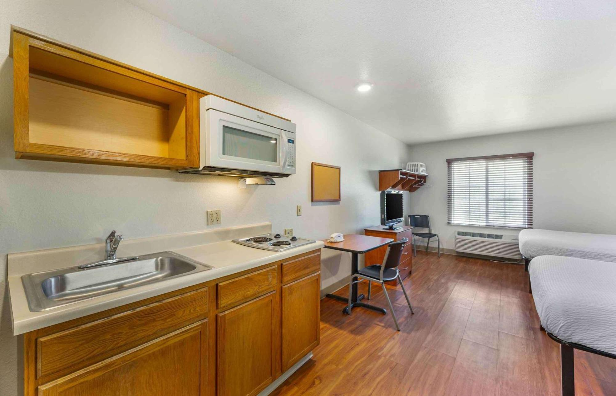 Extended Stay America Select Suites - Akron - South Portage Lakes Bagian luar foto