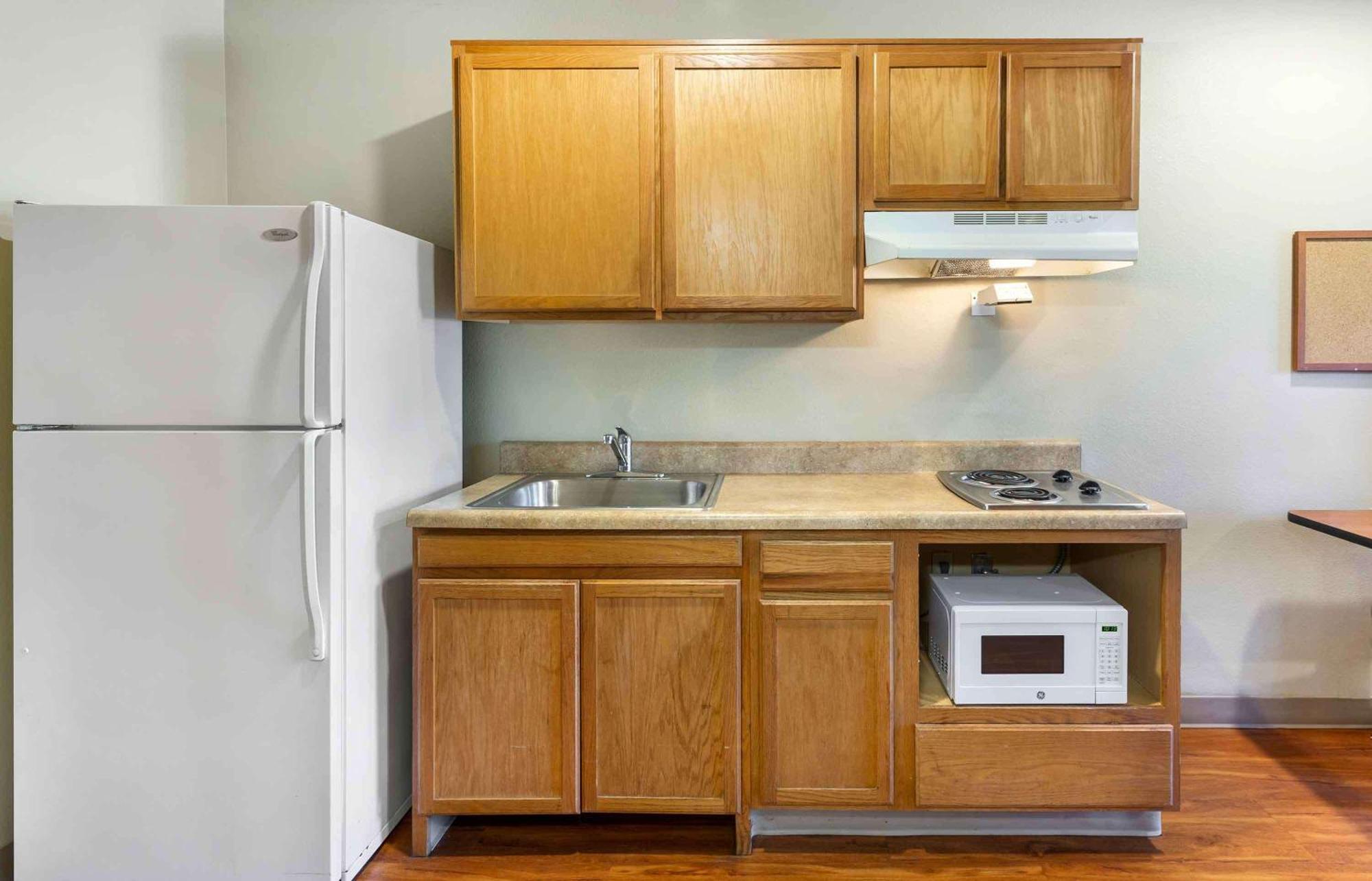 Extended Stay America Select Suites - Akron - South Portage Lakes Bagian luar foto